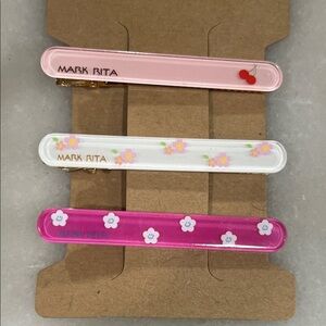 Floral Hair Clip Set - Pink and White